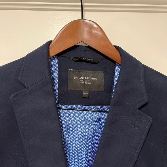Banana Republic Blazer in Navy Blue - Picture 7 of 16